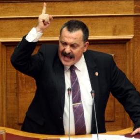 «Η ΑΛΗΘΕΙΑ ΘΑ ΛΑΜΨΕΙ»   Παραδόθηκε ο Χρήστος Παππάς:  «Μην σκύβετε το κεφάλι.  Ζήτω η&nbsp;Πατρίδα»!