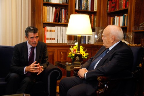 HAm??  ???????h??????? ?????????? ???EUROKINISSI-E?I???Q?U)