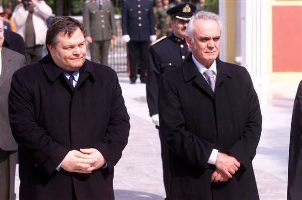 3fc2270e36abb53621f286382276e85e_XL