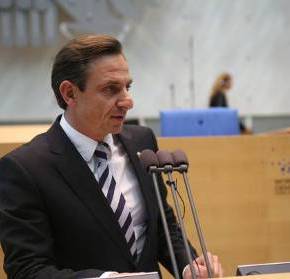 Κάθοδο στις ελληνικές Ευρωεκλογές ανακοίνωσε ο Γερμανός ευρωβουλευτής&nbsp;Γ.Χατζημαρκάκης