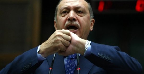 E87D48D606F3FA0D67D82D3C6E2D762C