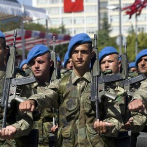 Τουρκία: Mειώνει τη στρατιωτική&nbsp;θητεία