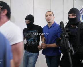 Ολοκληρώθηκε η απολογία Κασιδιάρη.Σε εξέλιξη οι απολογίες των βουλευτών της Χρυσής&nbsp;Αυγής