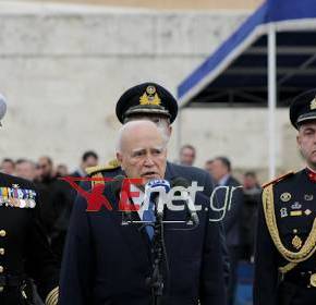 Αντιδράσεις ΣΥΡΙΖΑ, ΚΚΕ, ΔΗΜΑΡ, ΠΑΣΟΚ Κόντρα για τη νομιμοποίηση των νεοναζί στην&nbsp;παρέλαση