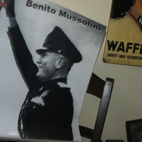 Ναζιστικό μουσείο το σπίτι του Χρήστου Παππά στα Γιάννενα.Πιστόλια, ξιφολόγχες, εικόνες του Χίτλερ και σβάστικες ανάμεσα στα&nbsp;ευρήματα