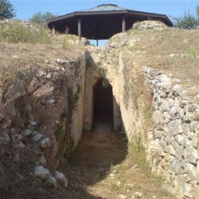 Mπάζωσαν Βασιλικό τάφο από το 2002… που ανατρέπει την ιστορία!&nbsp;(video)