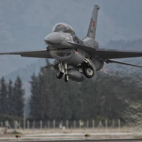 Αναστάτωση των Κυπρίων απο την …Χαμηλή διέλευση των Τούρκικων Μαχητικών στην περιοχή&nbsp;»ΣΟΠΑΖ»