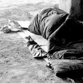 ΠΛΑΤΕΙΑ ΑΜΕΡΙΚΗΣ, ΑΣΤΕΓΟΣ ΕΤΩΝ 16: ΠΕΘΑΝΕ ΑΠΟ ΠΕΙΝΑ ΣΤΗΝ ΕΛΛΑΔΑ ΤΗΣ&nbsp;ΑΝΑΠΤΥΞΗΣ…