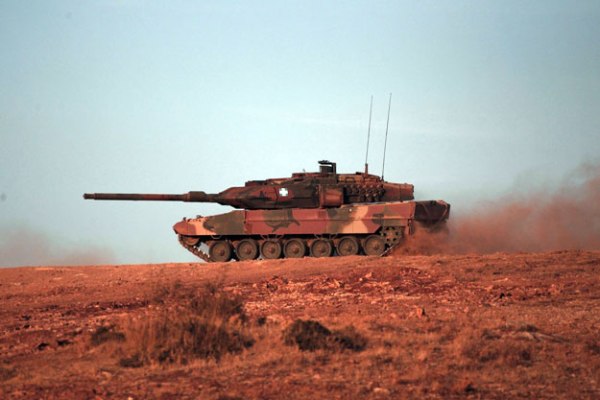 leopard-2hel1