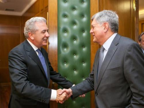 RUSIAN_AVRAMOPOULOS-630x472