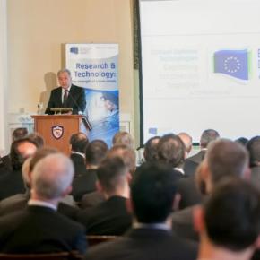 Ευρωπαϊκή Άμυνα: «Το ταξίδι τώρα αρχίζει» λέει ο&nbsp;Αβραμοπουλος