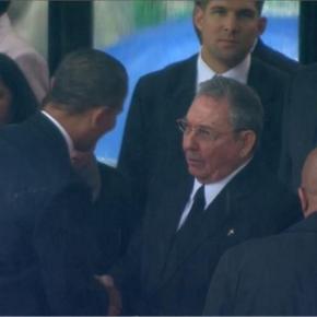 100 ηγέτες στην τελετή στο Σοβέτο.Ιστορική χειραψία Ομπάμα – Ραούλ Κάστρο στην εκδήλωση για τον&nbsp;Μαντέλα