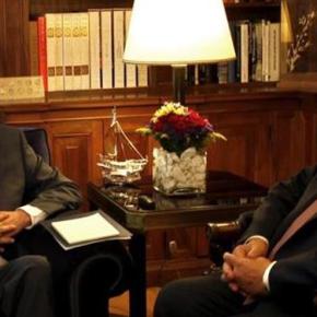 Εκτός προγράμματος συνάντηση Σαμαρά –&nbsp;Παπούλια