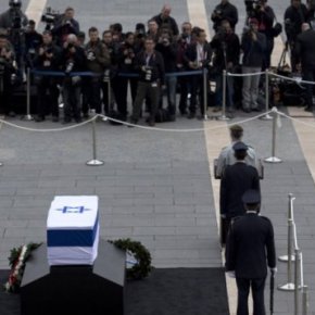 Κηδεία Σαρόν: Τους υπ. Άμυνας στέλνουν&nbsp;Ελλάδα-Κύπρος