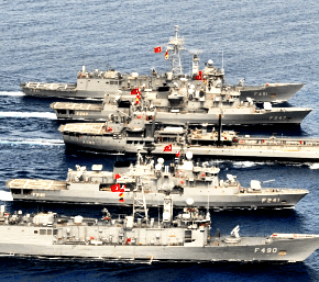 Σε συναγερμό το ΠΝ: Τουρκικός στόλος κατευθύνεται στο Αιγαίο – Ανησυχία μετά το επεισόδιο στη&nbsp;Λαδοξέρα