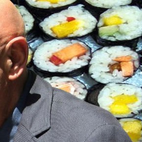 Αντί για κελί στον Κορυδαλλό απολαμβάνει σούσι σε ακριβό&nbsp;εστιατόριο…