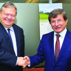 Νταβούτογλου: Αυτή τη φορά το Κυπριακό πρέπει να&nbsp;λυθεί