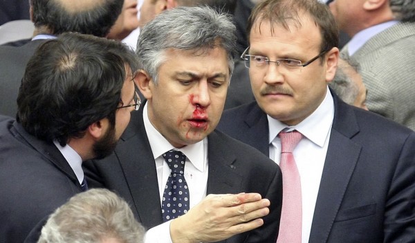 images.watchit2.gr(1)