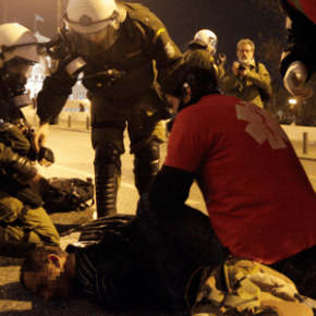 Ανοιχτό το κέντρο -Εμπόλεμη ζώνη το Μοναστηράκι, στο νοσοκομείο ο τραυματίας&nbsp;[εικόνες]