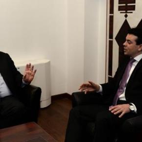 Σκόπια: Αιχμές από τον Ποπόσκι και ειρωνεία από τα ΜΜΕ για την έλευση&nbsp;Βενιζέλου