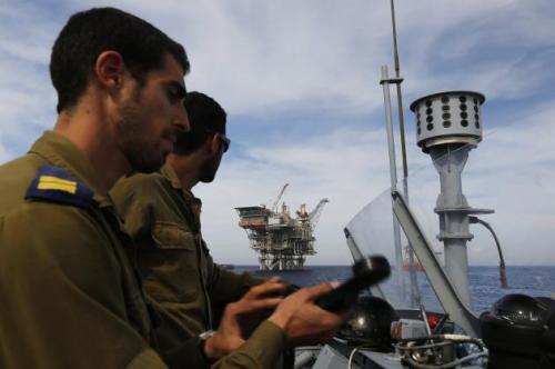 exedra_israelis-630x419