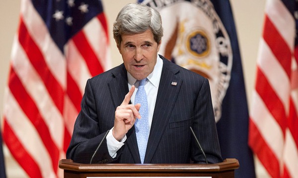john-kerry-speech-da-600x358