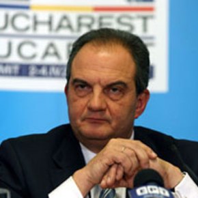 Σενάριο επιστροφής του Κώστα&nbsp;Καραμανλή;