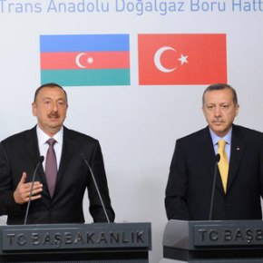 ‘Αδέλφια’ Τούρκοι και Αζέροι, με τα σχολεία&nbsp;Γκιουλέν;