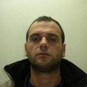 ΣΥΝΑΓΕΡΜΟΣ ΣΤΗΝ ΕΛ.ΑΣ! ΟΙ ΑΛΒΑΝΟΙ ΑΦΗΣΑΝ ΕΛΕΥΘΕΡΟ ΕΝΑΝ ΕΠΙΚΙΝΔΥΝΟ ΣΥΝΕΡΓΑΤΗ ΤΟΥ ΑΔΙΣΤΑΚΤΟΥ ΦΟΝΙΑ ΜΑΡΙΟΝ&nbsp;ΚΟΛΑ!