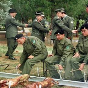 Επιτέλους, τέλος οι πασχαλινές περιηγήσεις της πολιτικής ηγεσίας του ΥΠΕΘΑ στα&nbsp;στρατόπεδα