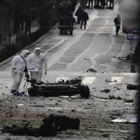 Τρομοκράτες «ανατίναξαν» το κέντρο της Αθήνας με 75 κιλά ΤΝΤ – Δράστης ο… αδειούχος&nbsp;Χ.Ξηρός;