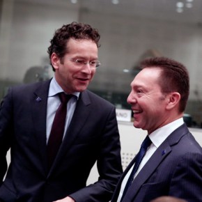 Eurogroup: Η μείωση του ελληνικού χρέους τίθεται και επισήμως στη σημερινή&nbsp;συνεδρίαση