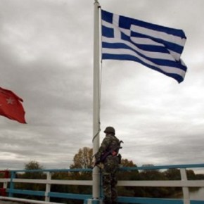 ΕΒΡΟΣ: «Μετανάστες» μιλούσαν στο «τριψήφιο» με την τουρκική στρατοχωροφυλακή