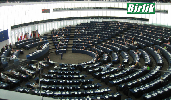 ab-parlamentosu-foto