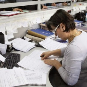 Ένα δισ. ευρώ τον μήνα αυξάνονται οι ληξιπρόθεσμες οφειλές προς το&nbsp;Δημόσιο!