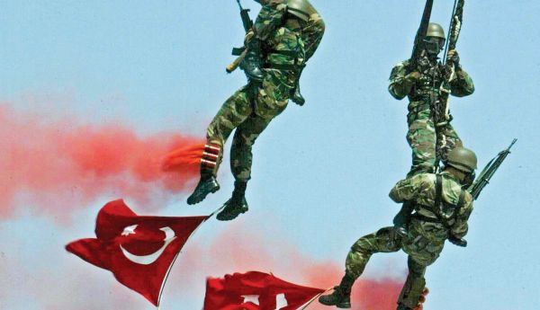 Turkey top military figures arrested over plot claims
