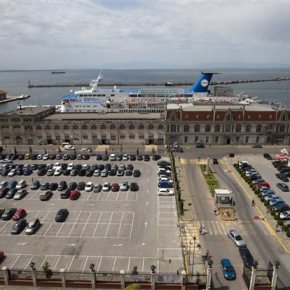 Οκτώ οι ενδιαφερόμενοι για το λιμάνι της Θεσσαλονίκης.Πέντε σχήματα πέρασαν στην δεύτερη φάση του διαγωνισμού του&nbsp;ΟΛΠ