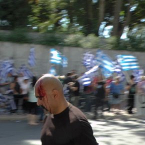 ΝΤΟΚΟΥΜΕΝΤΟ: Η στιγμή της απρόκλητης επίθεσης στην συγκέντρωση της Χρυσής Αυγής στο Εφετείο – Φωτό,&nbsp;Βίντεο