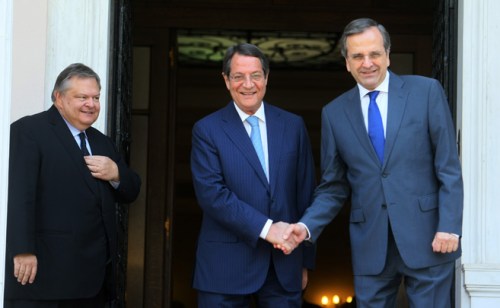 ÁÈÇÍÁ - ÓÕÍÁÍÔÇÓÇ ÔÏÕ  ÐÑÙÈÕÐÏÕÑÃÏÕ ÁÍÔ. ÓÁÌÁÑÁ ÌÅ ÔÏÍ ÐÑÏÅÄÑÏ ÔÇÓ ÊÕÐÑÏÕ Í. ÁÍÁÓÔÁÓÉÁÄÇ(EUROKINISSI/ÔÁÔÉÁÍÁ ÌÐÏËÁÑÇ)