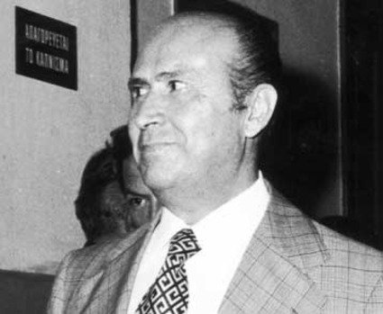 dimitris-ioannidis_425x