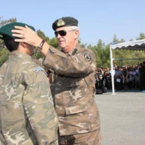 Κατά μέτωπο επίθεση Κυπρίων αξιωματικών κατά του απερχόμενου Έλληνα&nbsp;Α/ΓΕΕΦ
