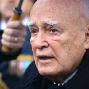 Τέλος τα σχέδια δημοψηφίσματος για τη μικρή ΔΕΗ: Ο Κ. Παπούλιας υπέγραψε το ΦΕΚ της&nbsp;πώλησης