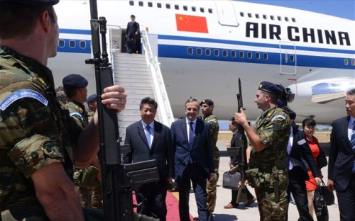 sti-rodo-upodexthike-o-ant-samaras-ton-proedro-tis-kinas