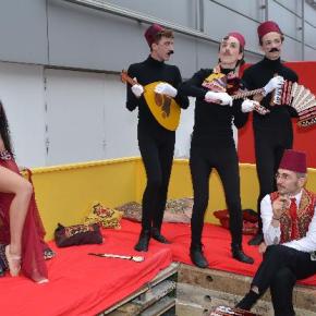 Παρίσι: Τρελά γέλια σε έκθεση με την έμπνευση των&nbsp;Τούρκων