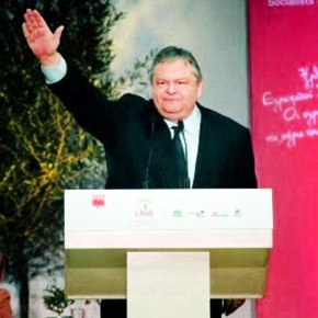 Ο Βενιζέλος που καταπίνει αμάσητες τις εθνικές προκλήσεις, πουλά τσαμπουκάδες σε μια&nbsp;κυρία