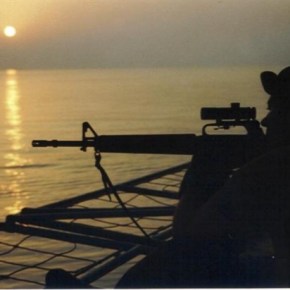 Με το ζόρι να παραλάβουμε για το ΠΝ φουσκωτό «φούσκα»; Περίεργες&nbsp;εμμονές