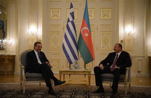 986414863CEDF04E4BAEB17C5F5F55B8