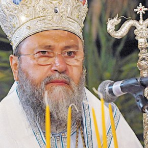 Ο ΜΗΤΡΟΠΟΛΙΤΗΣ Κορίνθου βάζει ΦΩΤΙΑ στο ΣΥΣΤΗΜΑ για τον ΑΝΤΙΡΑΤΣΙΣΤΙΚΟ και το&nbsp;ΙΣΛΑΜ