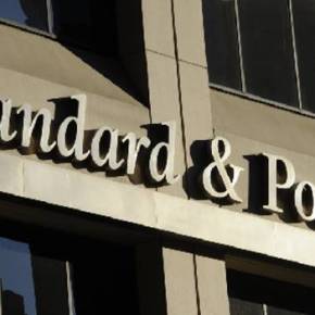 Standard & Poor’s: Σημαντική αναβάθμιση στην&nbsp;Ελλάδα