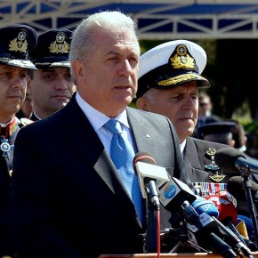 Η τελευταία εμφάνιση Αβραμόπουλου ως υπουργού&nbsp;Άμυνας